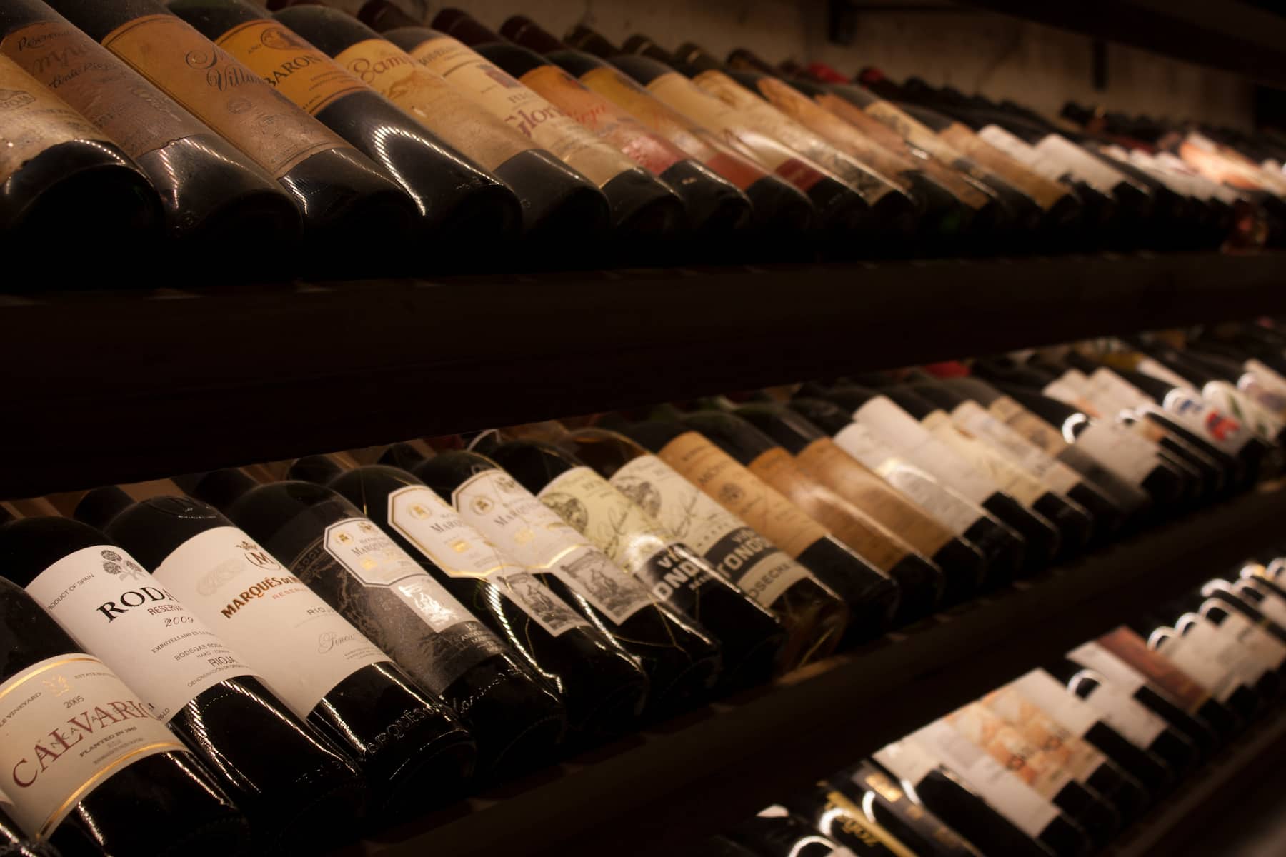 Come realizzare una cantina in casa per i vini