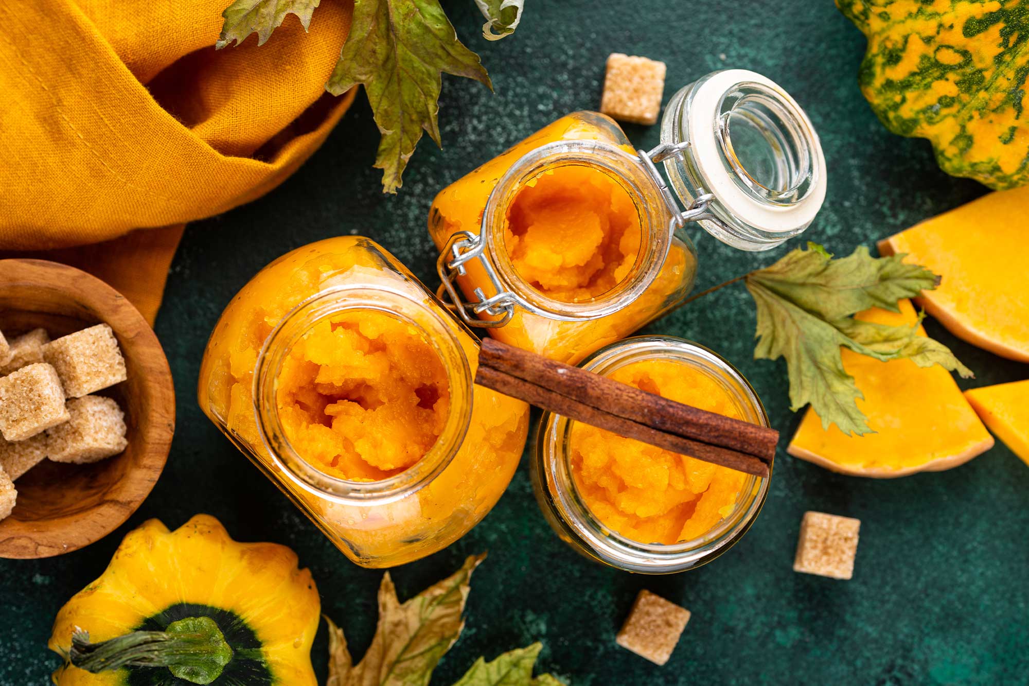 vasetti pieni di zucca