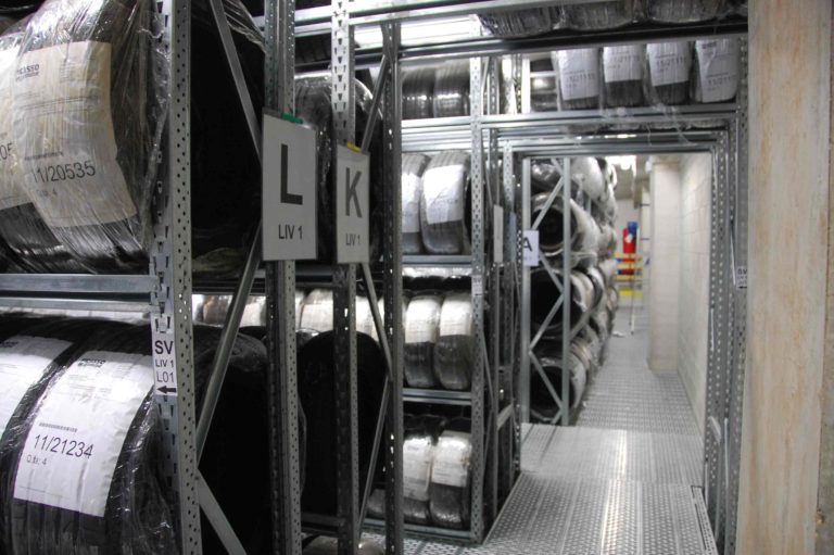 Casaforte affitta magazzini per conservare le gomme dellauto - Casaforte